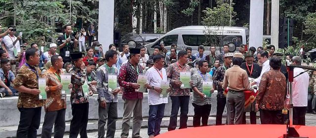 [e-paper] Pulangnya Hutan Adat di Kampar ke Pangkuan Masyarakat