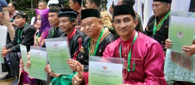 Jalan Panjang Pengembalian Hak Masyarakat Adat Atas Hutan di Kampar Riau