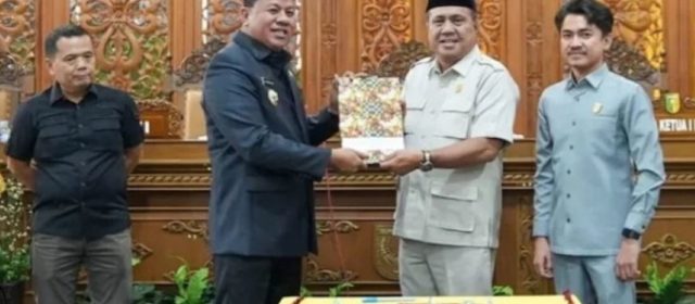 DPRD Kuansing Sahkan Ranperda Masyarakat Hukum Adat